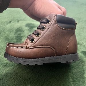 Toddler Boy’s Boots. Dark brown.